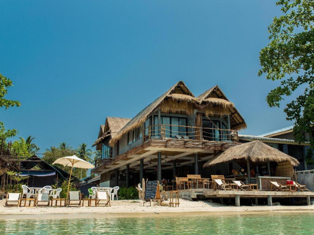 Koh Mook De Tara Beach Resort Exterior photo